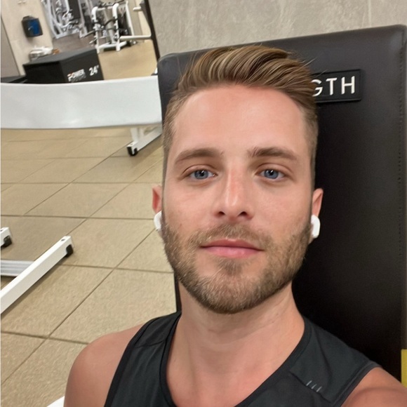 Meet your Posher, Alexander - Picture 1 of 1